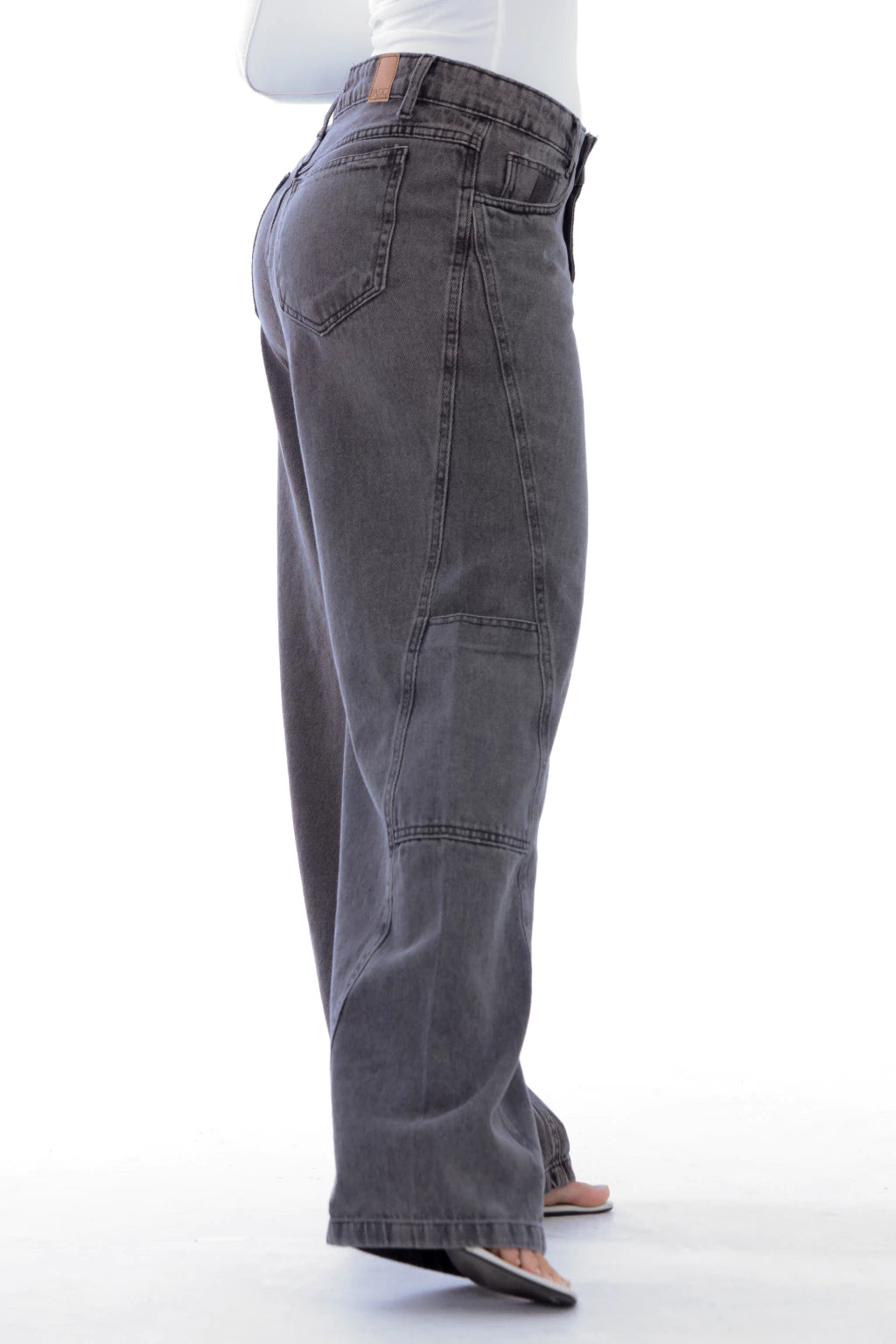 Calça Jeans com Bolsos Laterais