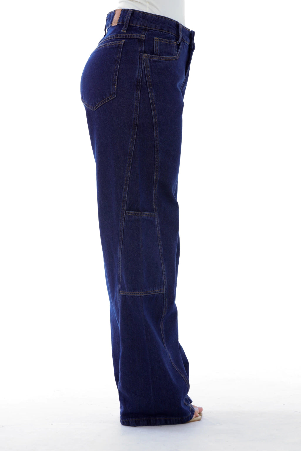 Calça Jeans com Bolsos Laterais
